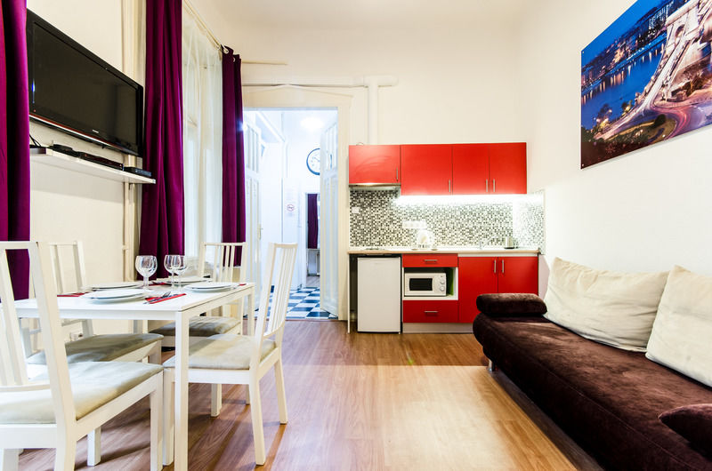 Like Home - City Center - Style Apartment Boedapest Buitenkant foto
