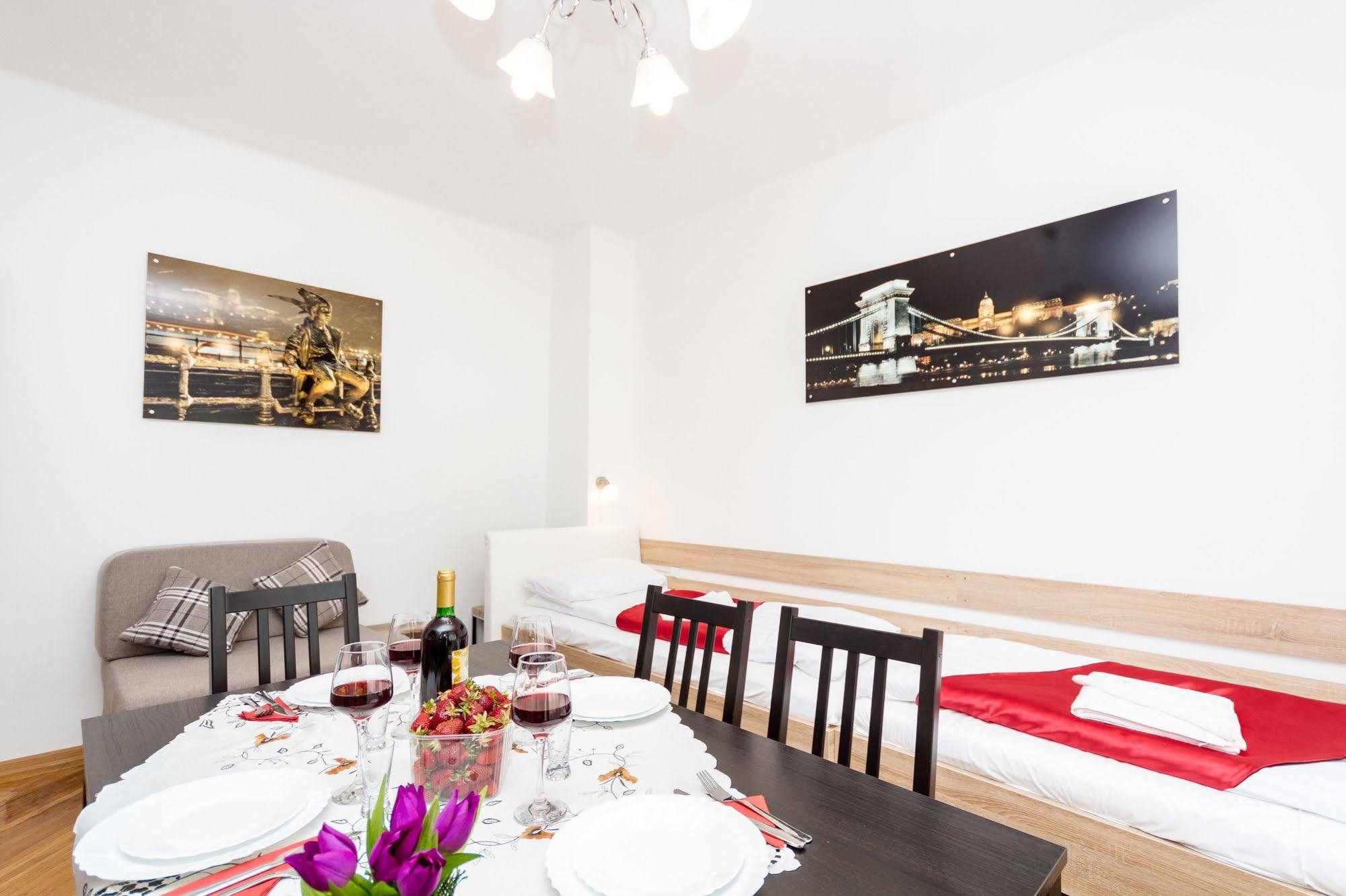 Like Home - City Center - Style Apartment Boedapest Buitenkant foto