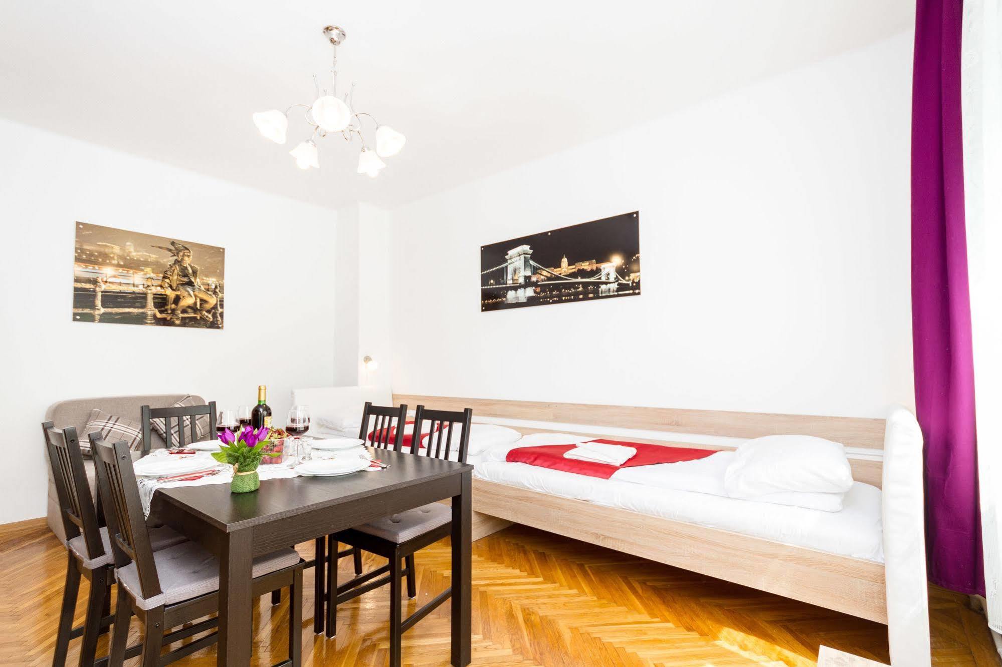 Like Home - City Center - Style Apartment Boedapest Buitenkant foto