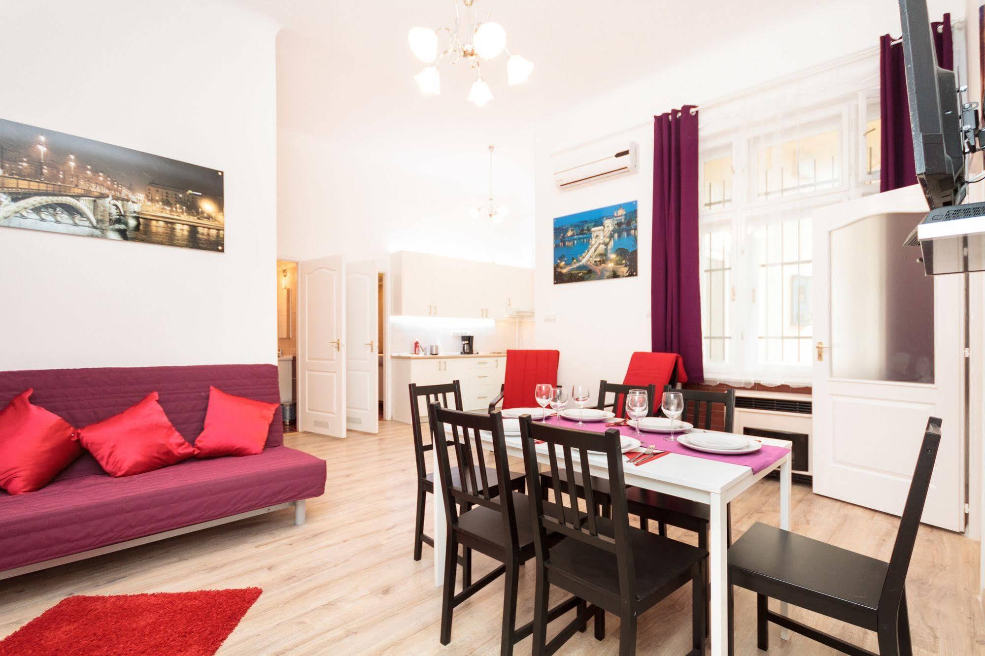 Like Home - City Center - Style Apartment Boedapest Buitenkant foto